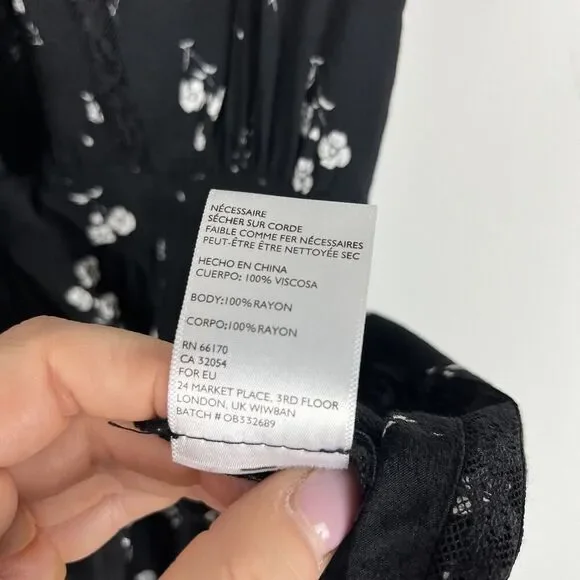 Urban Outfitters Cooperative Black White Floral Short Sleeve Romper Lace Insert‌ - Picture 6 of 6